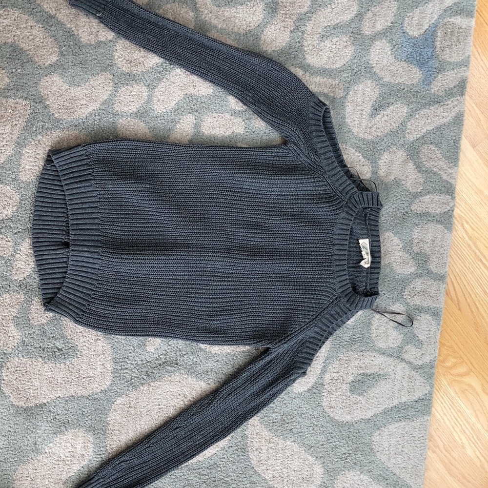 Pink rose grey cable knit cold shoulder sweater
